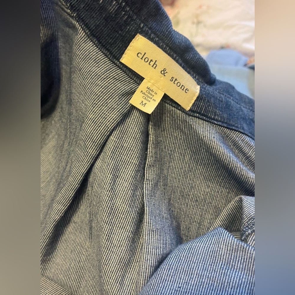 Cloth & Stone soft thin corduroy shirt! - Picture 2 of 7